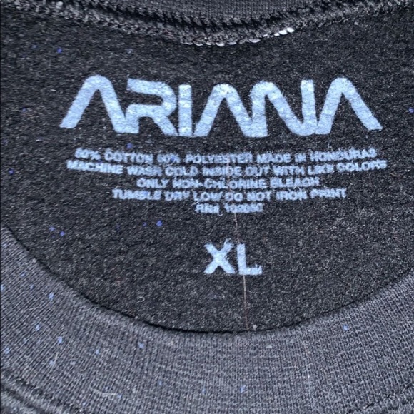 Ariana Grande 1993 NASA Lollapolooza crewneck - Picture 3 of 5